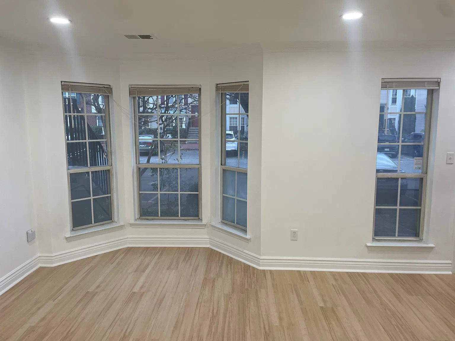 2 bed, 1271 sqft, $2,800 — Photo 1