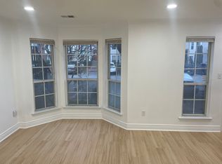 41 Walnut St, Jersey City, NJ 07305