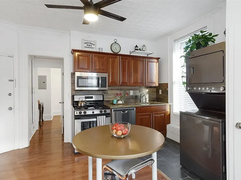 712 Willow Ave #5C — Photo 9