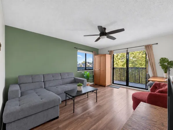 5906 176a St #307, Surrey, BC V3S 4H7