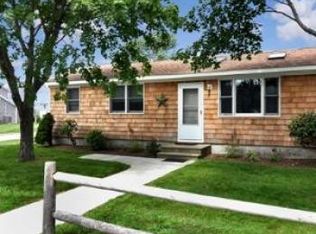7 Green Kinyon, Narragansett, RI 02882
