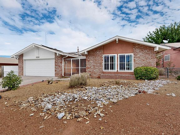 3rd image of 7109 Beck Dr NE