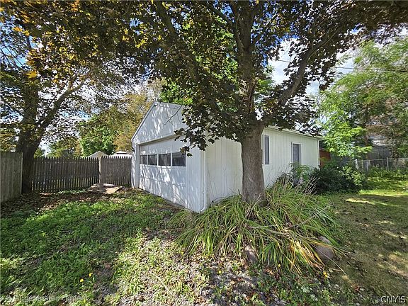 2nd image of 19 Grove Ave