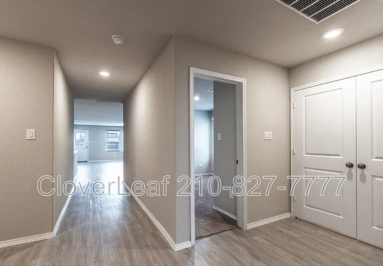 2815 Rosefinch — Photo 6