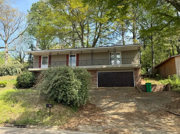 1804 7th St N, Columbus, MS 39701