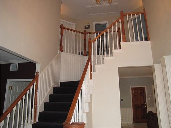 4th image of 4213 Eastwood Dr