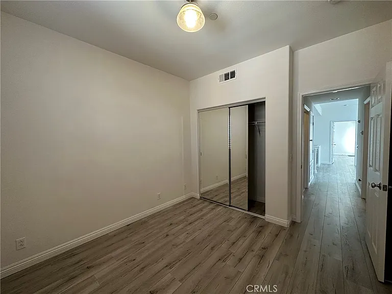 611 McKenna St — Photo 18