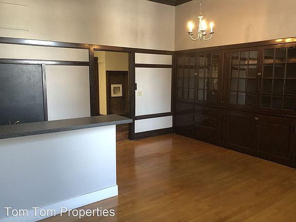 4th image of 105 N River St #15