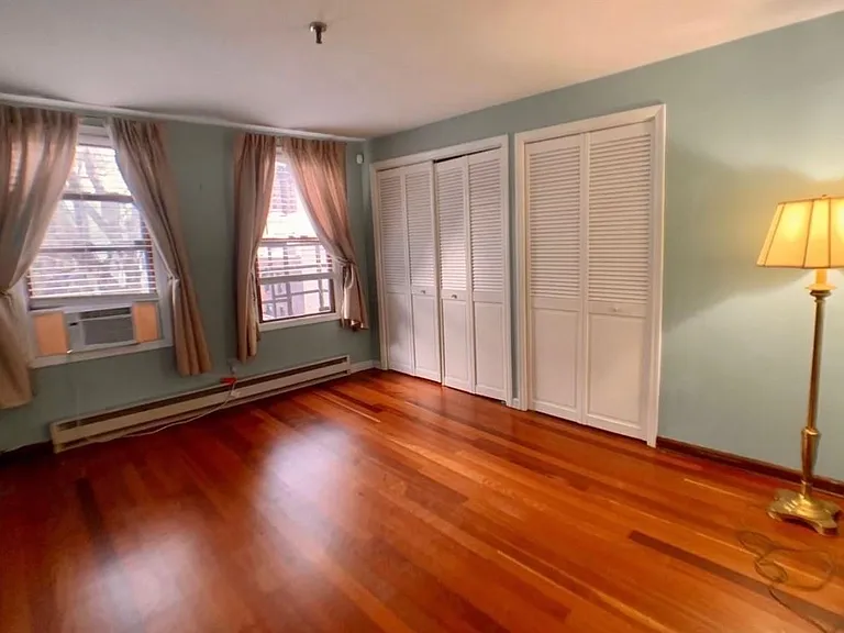 84 Monroe St #4 — Photo 9