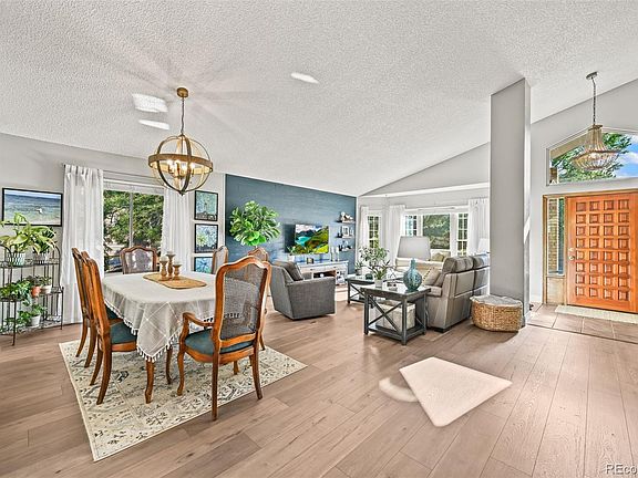 3rd image of 3298 E Phillips Drive