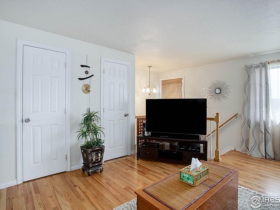 2nd image of 1420 Hover St #2