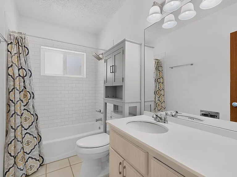 2913 San Joaquin Ave SE — Photo 9