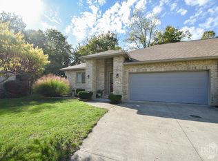 807 S Silverwood Rd, Muncie, IN 47304