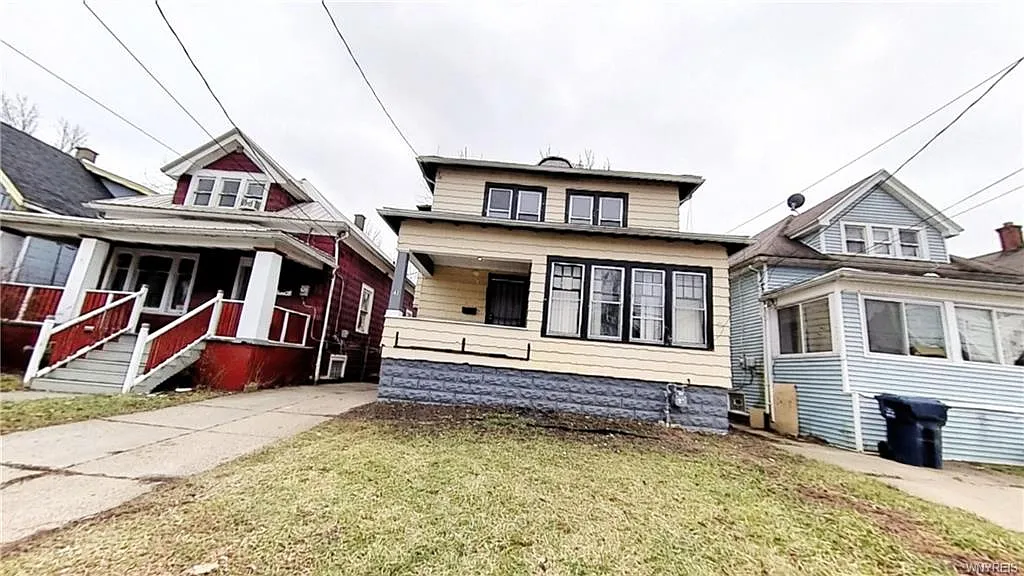 41 Thornton Ave photo 1
