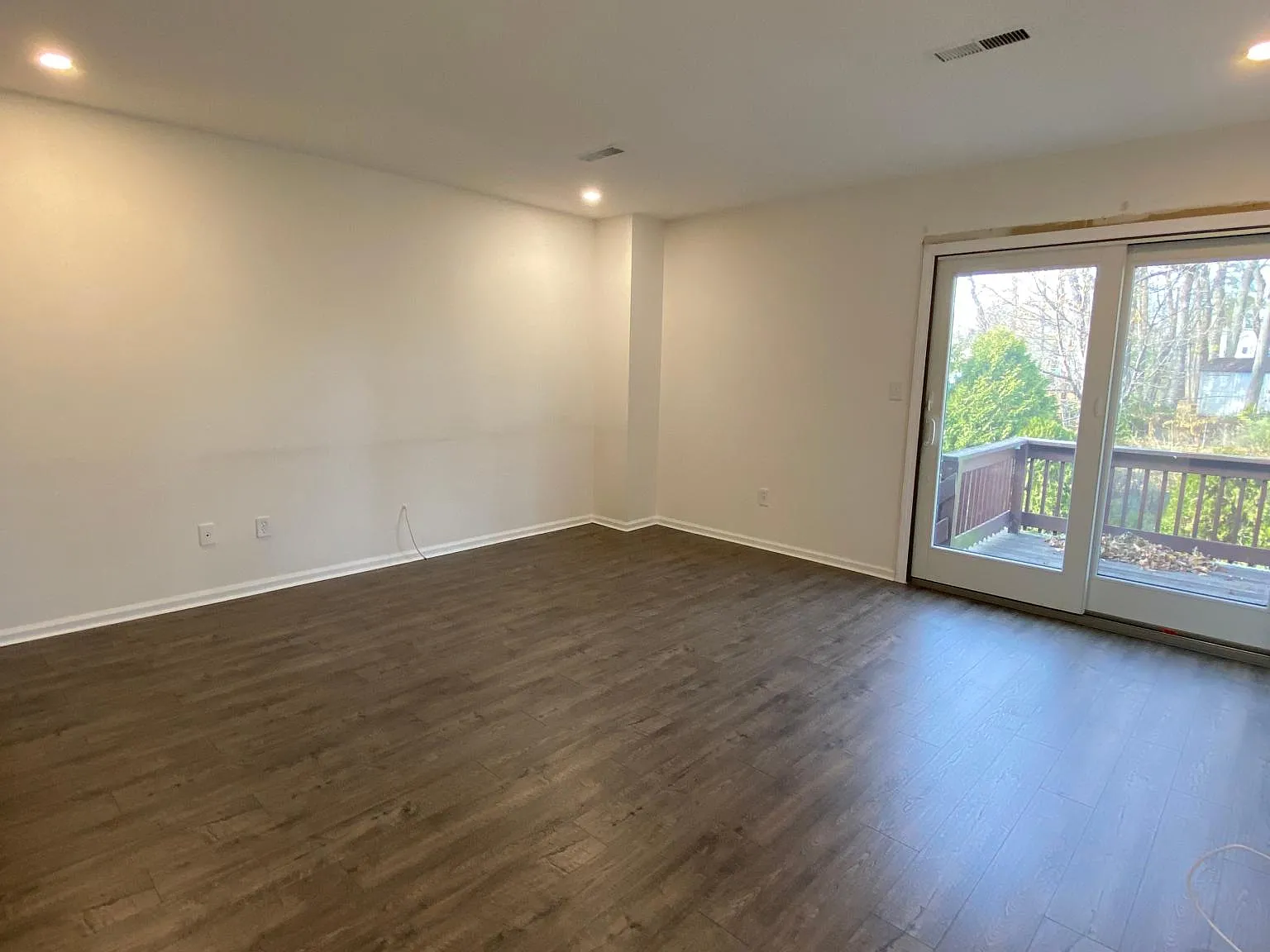2 bed, 900 sqft, $2,500 — Photo 3