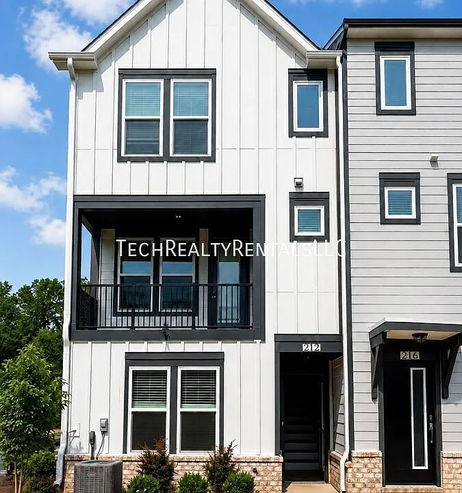 212 Ferebee Pl #1