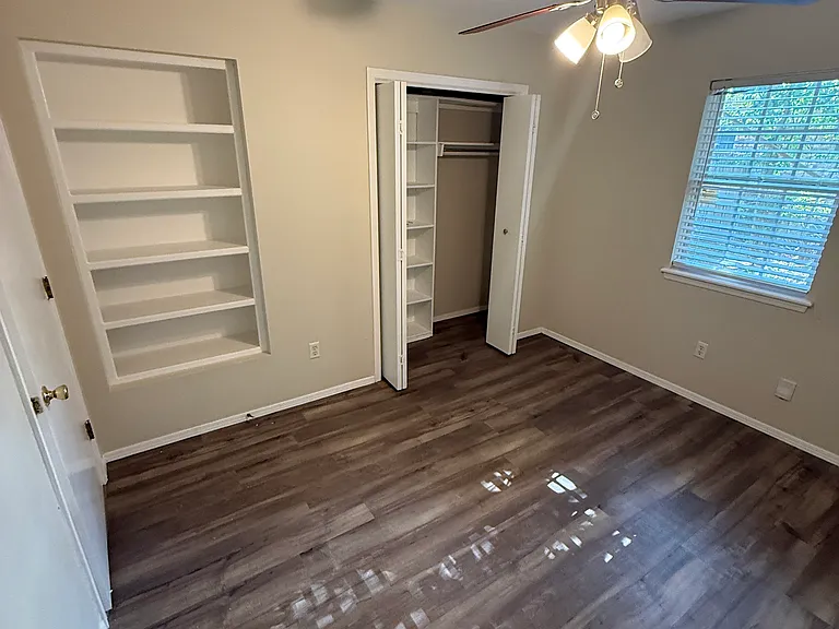 2611 Louisville St #2611 — Photo 6