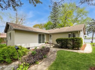 3714 W Lake Shore Dr, Wonder Lake, IL