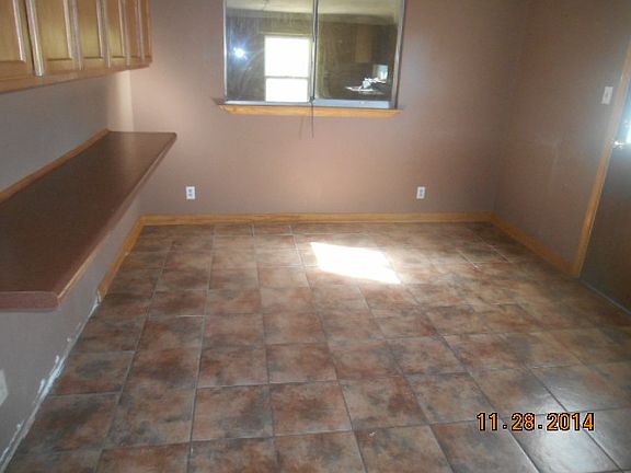 3rd image of 1036 Weimers Ave