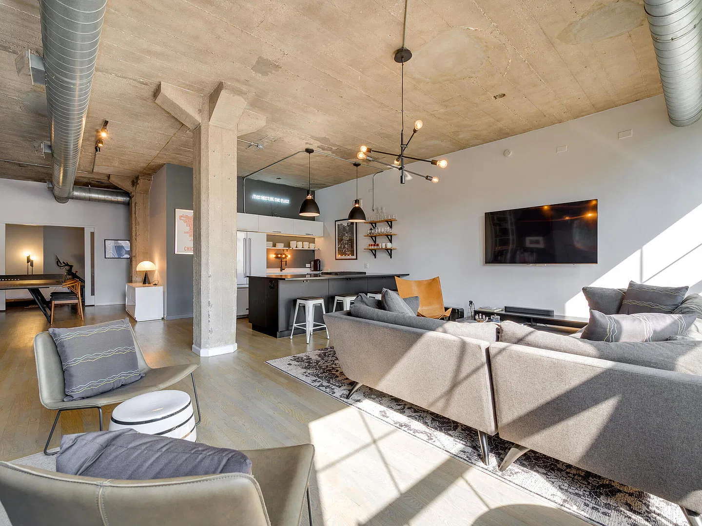 1 bed, 1300 sqft, $3,800 — Photo 3