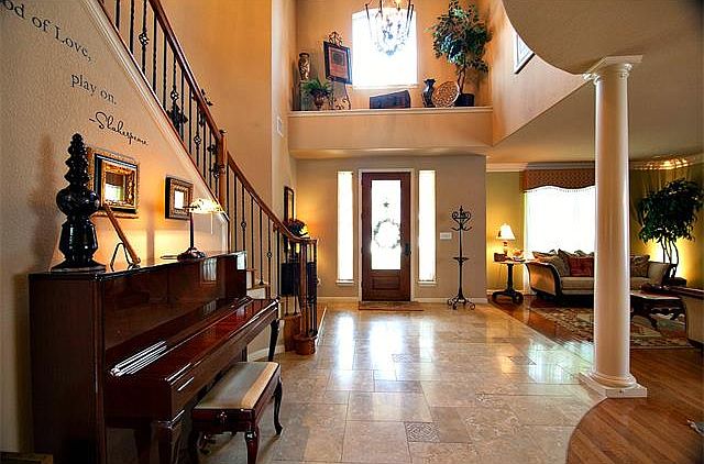 1st image of 3105 Castellano Way