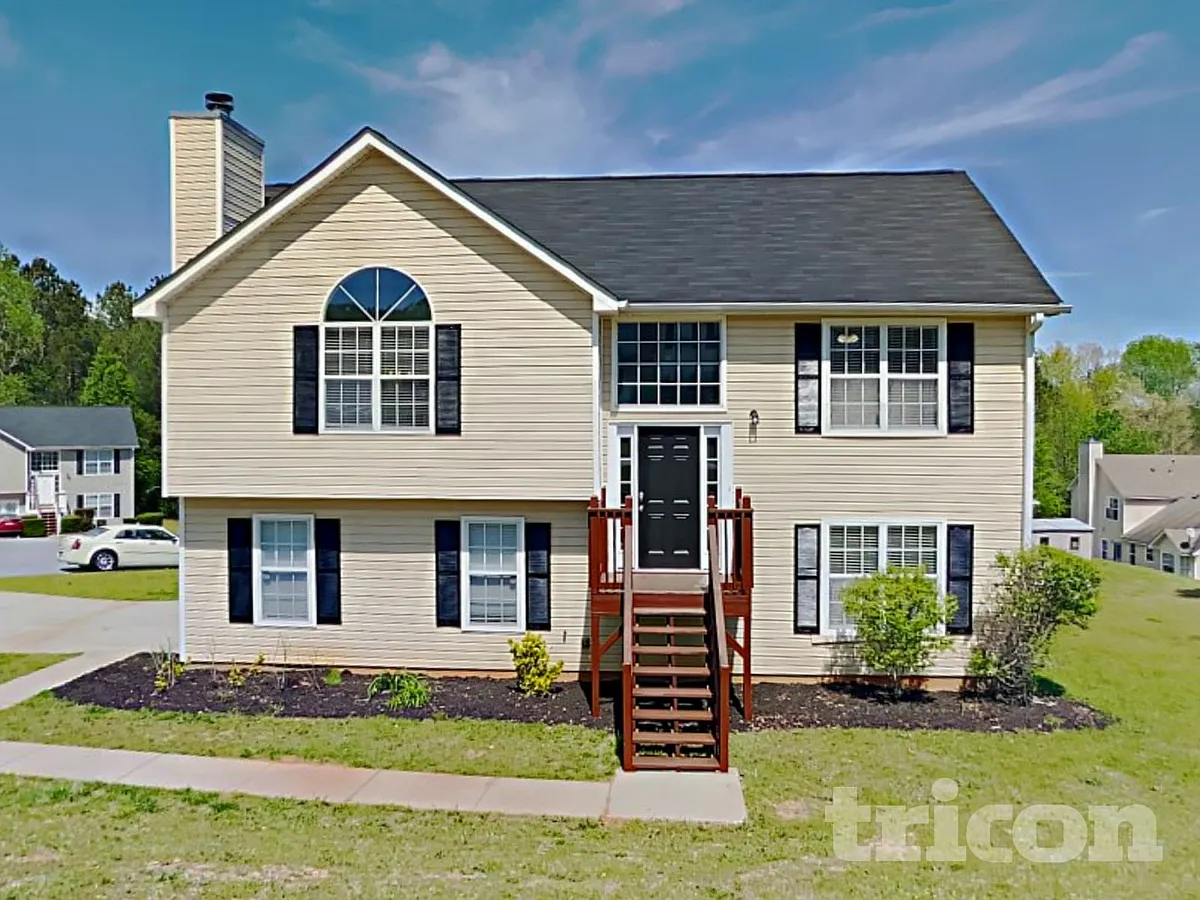 Building Photo - 1057 Misty Meadows Point
