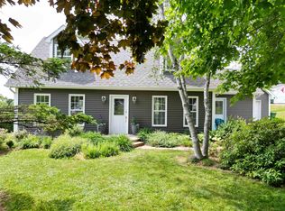 21 Croweland Dr E, Colchester, NS B6L 2C4