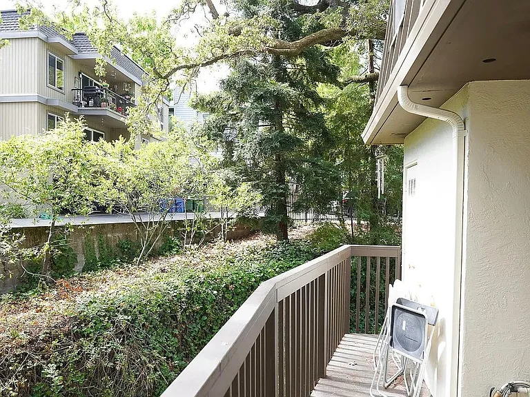 917 Hough Ave #5 — Photo 26