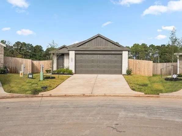 1627 Winwood Dr, Conroe, TX 77303