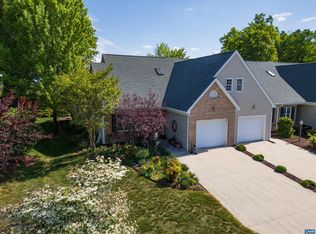 17 Hickory Nut Ln, Staunton, VA 24401