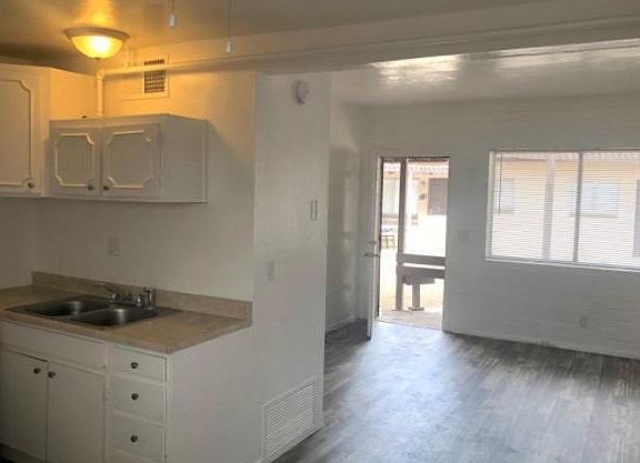 4th image of 304 W Ventura St APT 5