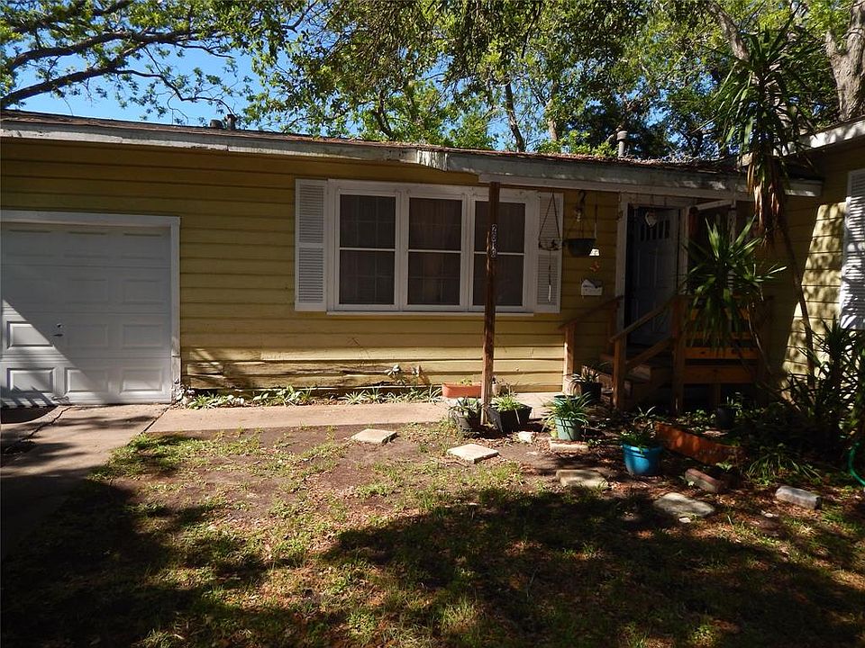 1st image of 2010 Oaklawn Dr