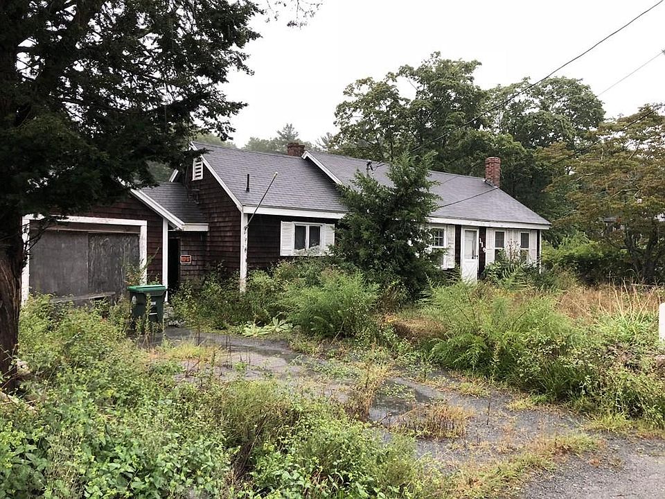 2nd image of 119 S River St