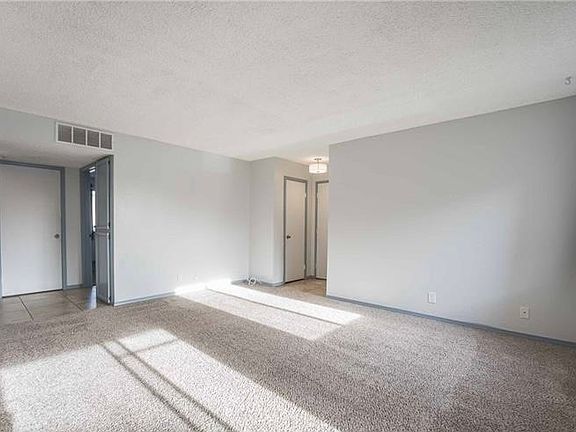 4th image of 3720 Snorkel Cir Unit 2
