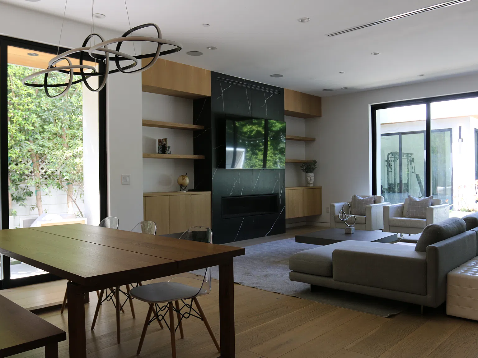5 bed, 3645 sqft, $16,500 — Photo 4