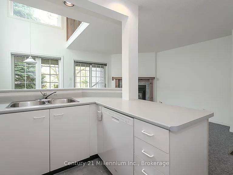 146 Settlers Way #36 — Photo 14