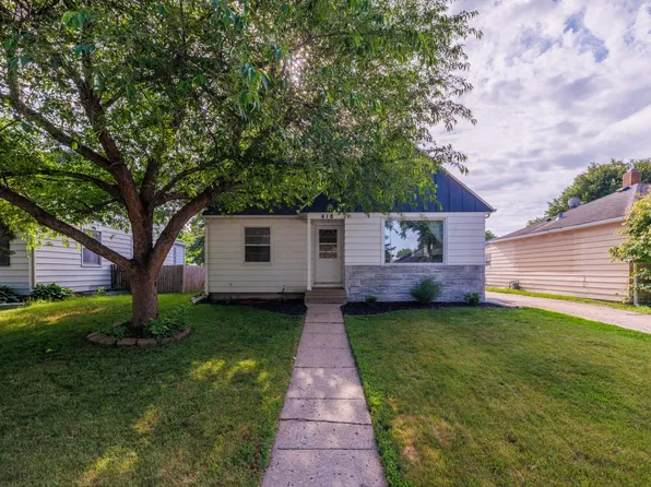 418 23rd St S, Fargo, ND 58103