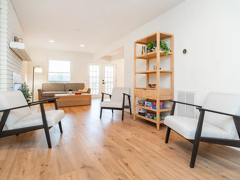4315 Hickory Nut Point — Photo 2