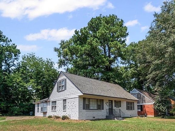 3rd image of 3843 Blue Jay Rd