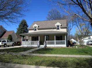1053 3rd Ave S, Saint James, MN 56081