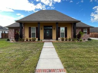 602 Riverside Dr, Berwick, LA 70342