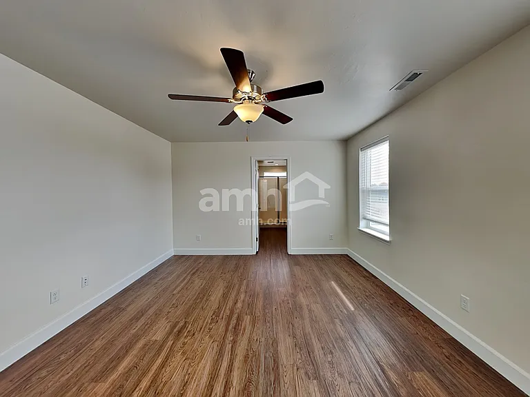 1511 S Horton St — Photo 13
