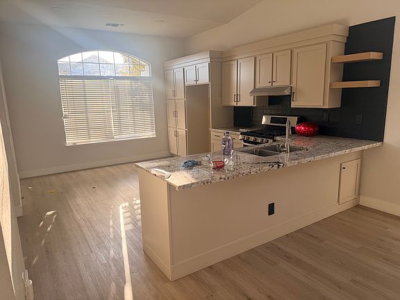 4th image of 5907 Chancellor Way