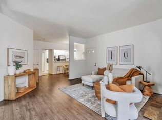 1083 Foxchase Dr, San Jose, CA 95123