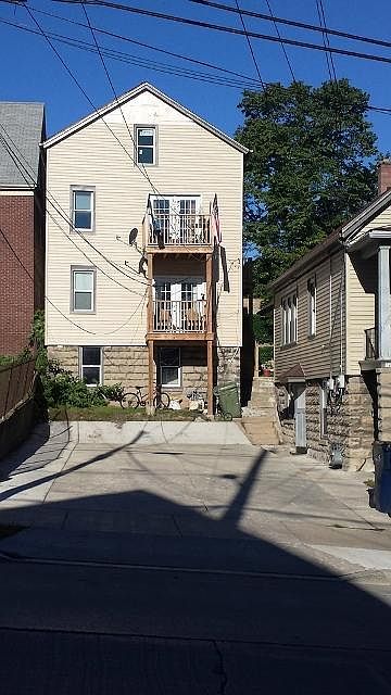 2nd image of 1845 N Humboldt Ave