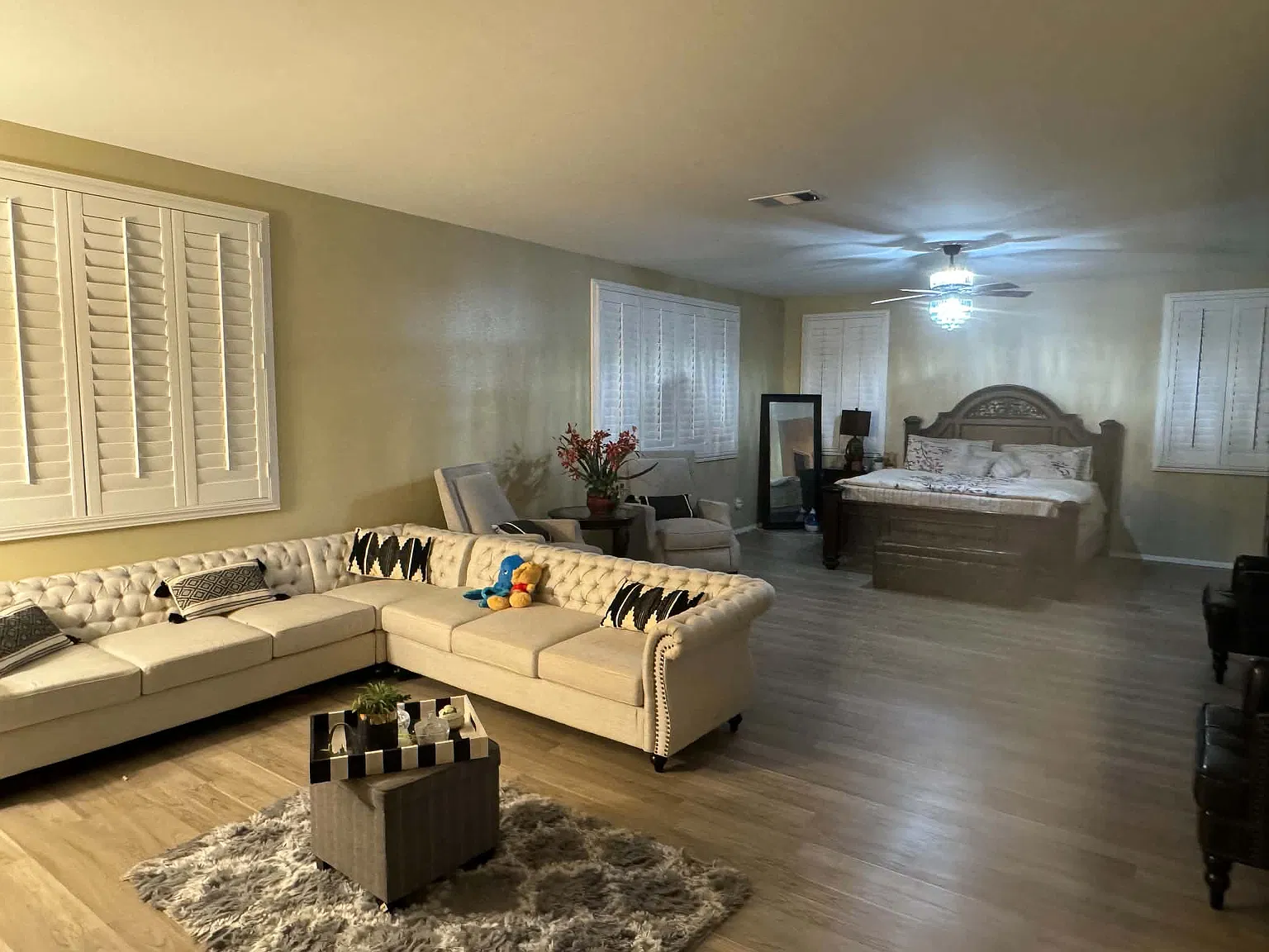 5 bed, 4200 sqft, $4,500 — Photo 3
