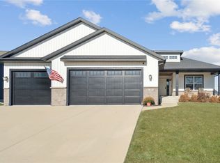 1264 Cedar Springs Dr, Marion, IA 52302