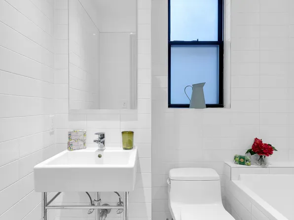 175 East 79th Street 2C image 6 of 6