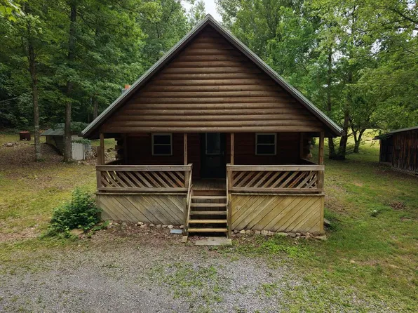 274 Corbin Dr, Chilhowie, VA 24319