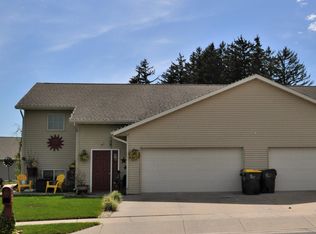 1103-1105 Roloff Ct, Reedsburg, WI 53959